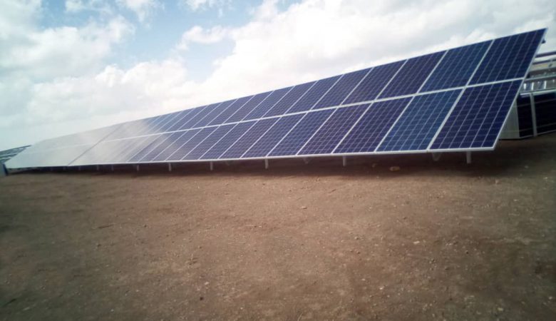 نمای از نیروگاه 10 مگاواتی شهرستان بافت استان کرمان - منبع: وبسایت شرکت تابان